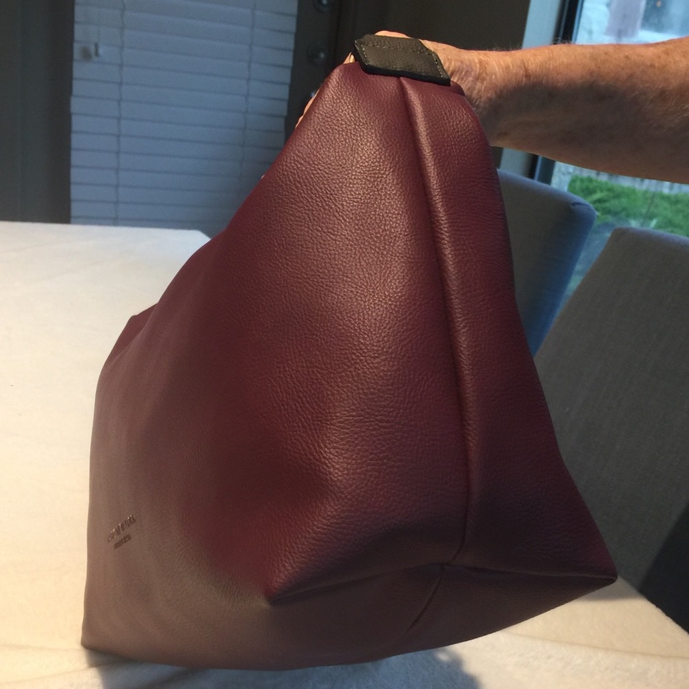 New Andrew Marc Burgundy Crossbody Shoulder Bag - Picture 7 of 12
